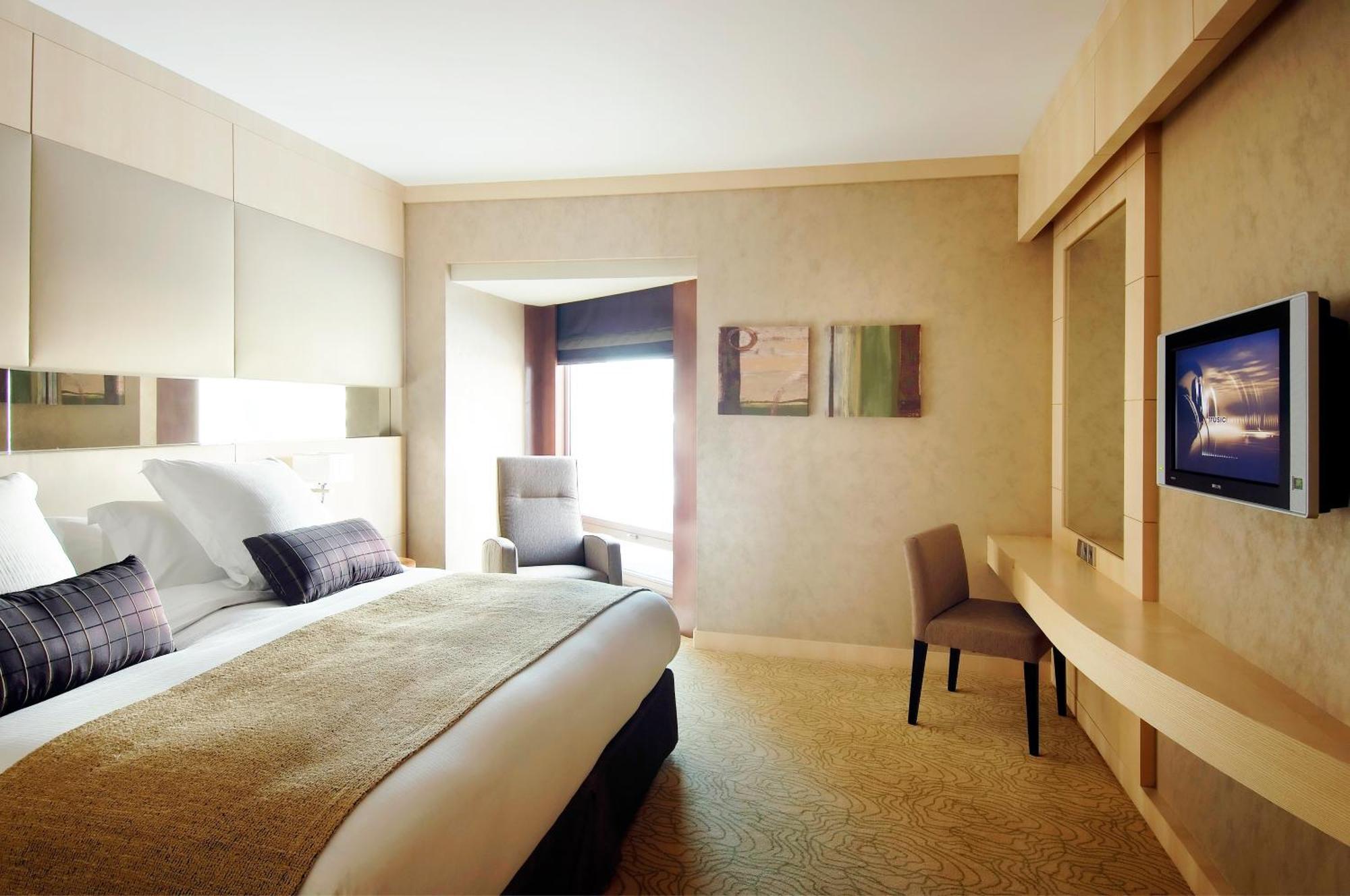 Intercontinental Al Khobar By Ihg Hotel Exterior photo